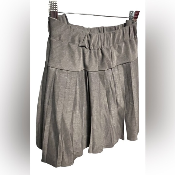 Urban Coco Dresses & Skirts - Stylish Gray Mini Skirt for a Chic Look
